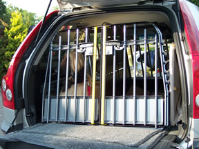 Volvo XC90 dog cage